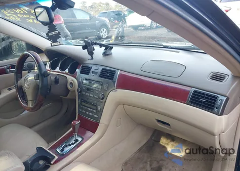 2004 Lexus Es 330 z USA, uszkodzony, nr VIN JTHBA30G640019547